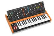 Behringer Poly D