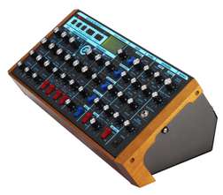 Minimoog Voyager Rack Mount Edition - Minimoog Voyager Rack Mount Edition