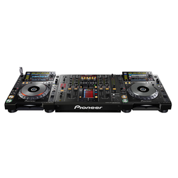 2 x CDJ-2000Nexus + DJM-2000Nexus - 2 x CDJ-2000Nexus + DJM-2000Nexus