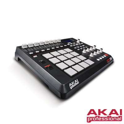 AKAI MPD32