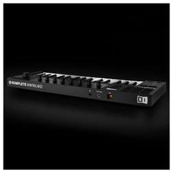 Komplete Kontrol M32 - photo-10