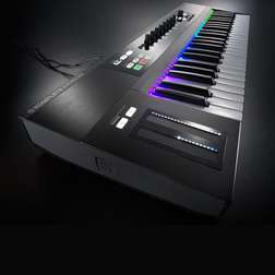 KOMPLETE KONTROL S49 - KOMPLETE KONTROL S49
