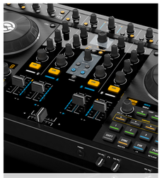 Traktor KONTROL S4 - Traktor KONTROL S4