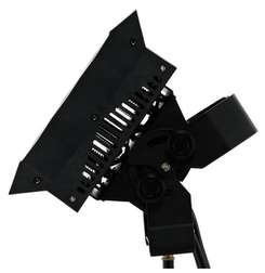 TRI Flood 15x15 TH W RGB USED - TRI Flood 15x15 TH W RGB USED