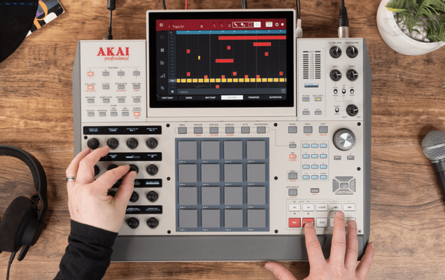 AKAI MPC X SE - SKYLARK