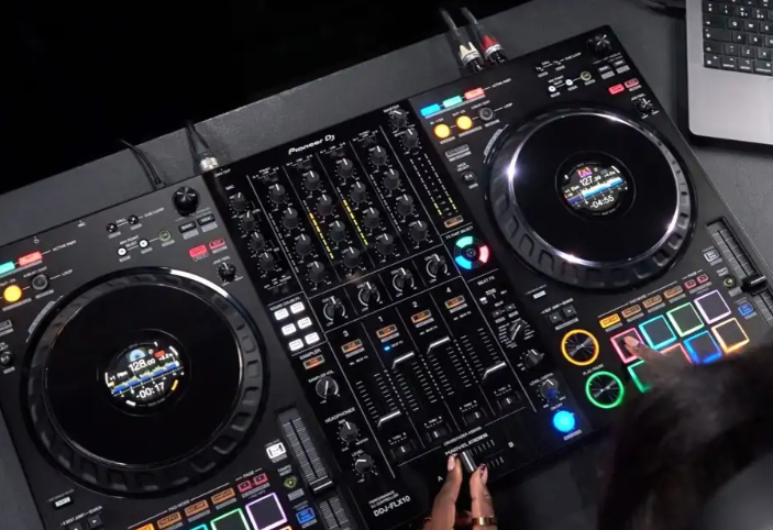 Jaki kontroler Pioneer DJ jest dla mnie?